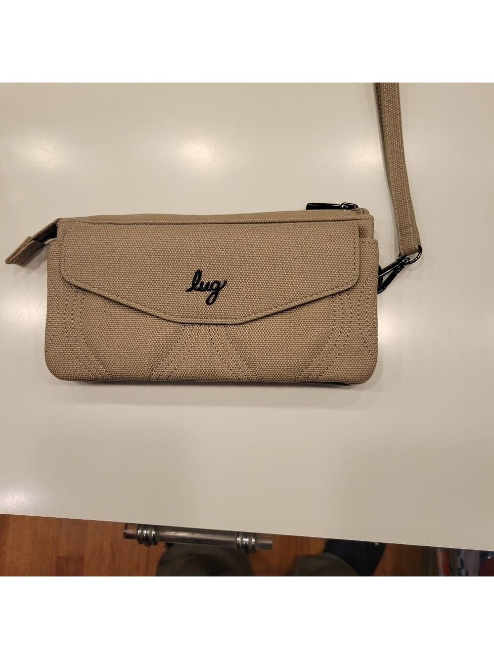 LUG- EUC- Blitz Matte Luxe VL Wallet - Picture 4 of 8